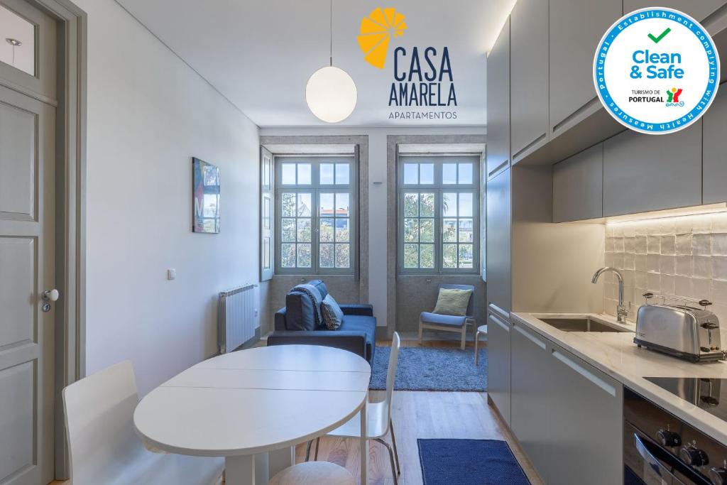 Casa Amarela room 1